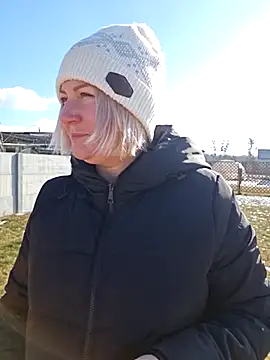 Snapshot of -Schweppes- chatting on February 20, 2025, 10:48 am -Schweppes- online show from February 20, 2025, 10:48 am