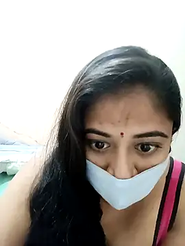 DIZZLING DIVA online show from December 24, 2024, 10:06 pm