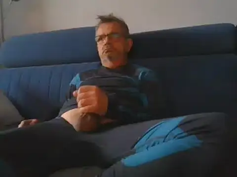 Snapshot of axecoman60 chatting on January 31, 2025, 7:39 am axecoman60 online show from January 31, 2025, 7:39 am