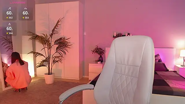 Snapshot of Bellla_Haddid chatting on September 9, 2025, 12:43 am Bellla Haddid online show from September 9, 2025, 12:43 am
