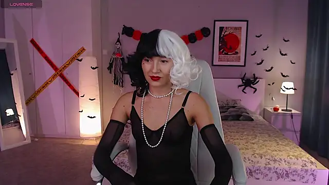 Snapshot of Bellla_Haddid chatting on November 1, 2025, 1:18 am Bellla Haddid online show from November 1, 2025, 1:18 am