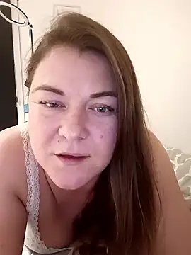 LunikaLunaX online show from January 18, 2026, 7:28 pm