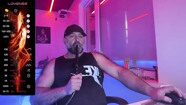 MAGABEAR077 online show from May 7, 2026, 3:12 am