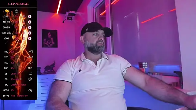 MAGABEAR077 online show from May 18, 2026, 12:22 pm