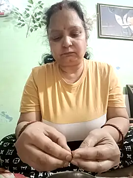 Kavya kapoor online show from March 20, 2025, 8:31 am