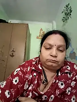 Kavya kapoor online show from October 6, 2025, 5:43 pm