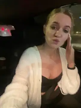 Snapshot of Devill_Angel_ chatting on December 20, 2024, 4:25 pm Devill Angel online show from December 20, 2024, 4:25 pm