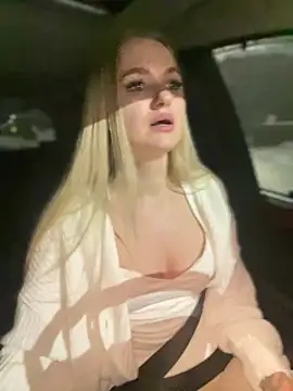 Snapshot of Devill_Angel_ chatting on January 12, 2025, 5:33 pm Devill Angel online show from January 12, 2025, 5:33 pm