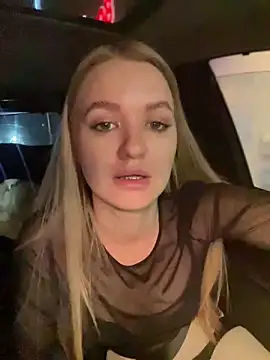 Snapshot of Devill_Angel_ chatting on January 19, 2025, 4:36 pm Devill Angel online show from January 19, 2025, 4:36 pm