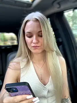 Snapshot of Devill_Angel_ chatting on September 11, 2025, 11:21 am Devill Angel online show from September 11, 2025, 11:21 am