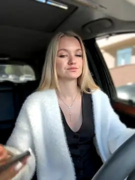 Snapshot of Devill_Angel_ chatting on September 25, 2025, 10:41 am Devill Angel online show from September 25, 2025, 10:41 am