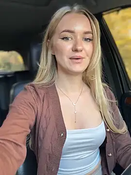 Snapshot of Devill_Angel_ chatting on October 9, 2025, 12:14 pm Devill Angel online show from October 9, 2025, 12:14 pm