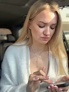 Snapshot of Devill_Angel_ chatting on October 18, 2025, 10:16 am Devill Angel online show from October 18, 2025, 10:16 am