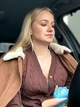 Snapshot of Devill_Angel_ chatting on November 19, 2025, 9:53 am Devill Angel online show from November 19, 2025, 9:53 am