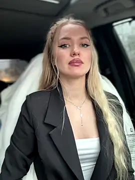 Snapshot of Devill_Angel_ chatting on November 29, 2025, 10:29 am Devill Angel online show from November 29, 2025, 10:29 am