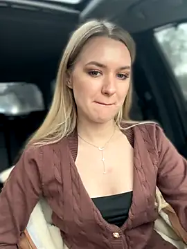 Snapshot of Devill_Angel_ chatting on December 3, 2025, 9:40 am Devill Angel online show from December 3, 2025, 9:40 am