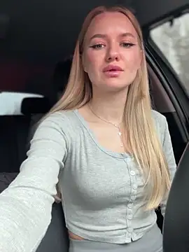 Snapshot of Devill_Angel_ chatting on December 21, 2025, 10:33 am Devill Angel online show from December 21, 2025, 10:33 am