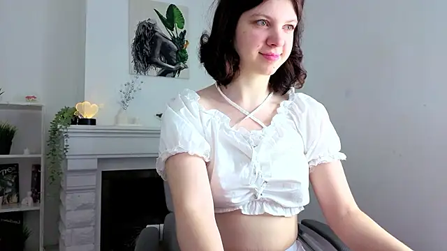 Baby Evalena online show from February 17, 2026, 5:15 am