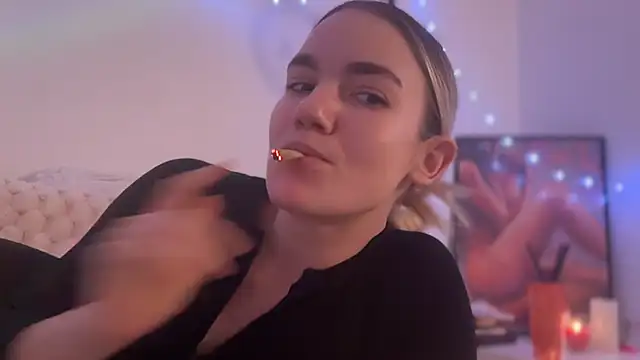 Heidi11 online show from January 17, 2025, 10:23 pm