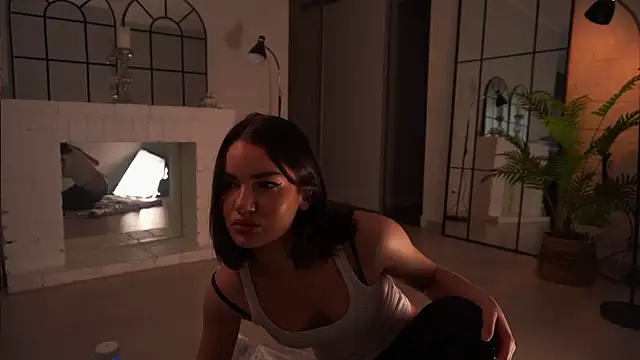 Heidi11 online show from September 21, 2025, 3:13 pm