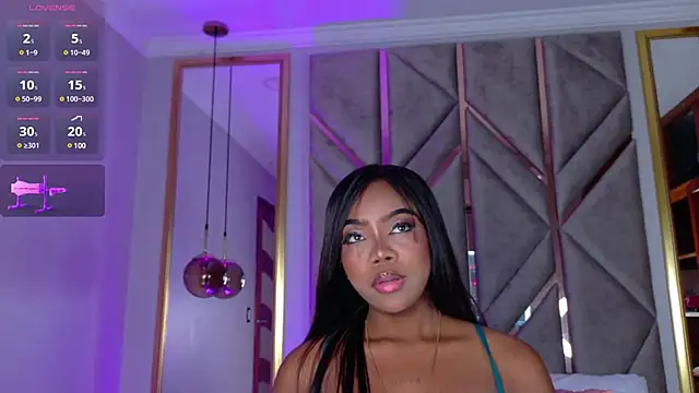 Snapshot of Lola_King chatting on March 10, 2025, 4:07 am Lola King online show from March 10, 2025, 4:07 am