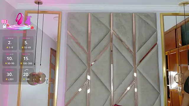 Snapshot of Lola_King chatting on October 8, 2025, 9:34 pm Lola King online show from October 8, 2025, 9:34 pm