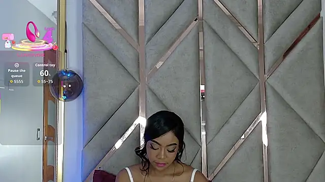 Snapshot of Lola_King chatting on November 6, 2025, 11:48 pm Lola King online show from November 6, 2025, 11:48 pm