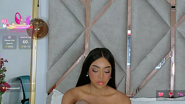 Snapshot of Lola_King chatting on December 13, 2025, 7:53 pm Lola King online show from December 13, 2025, 7:53 pm