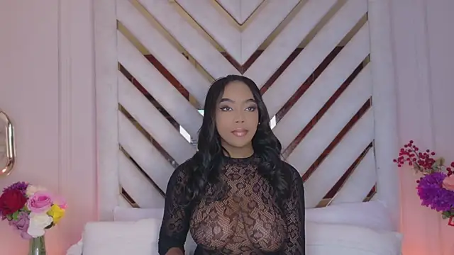 Snapshot of Lola_King chatting on July 15, 2026, 3:12 am Lola King online show from July 15, 2026, 3:12 am
