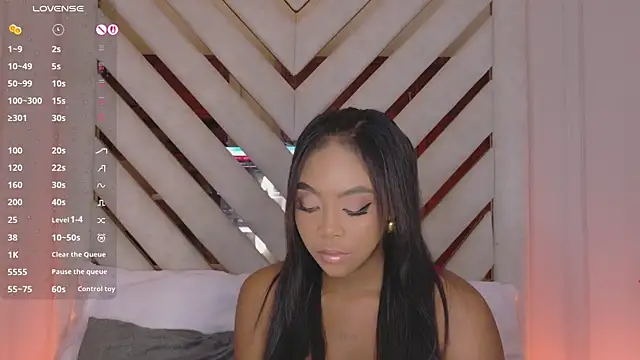 Snapshot of Lola_King chatting on July 17, 2026, 4:08 am Lola King online show from July 17, 2026, 4:08 am