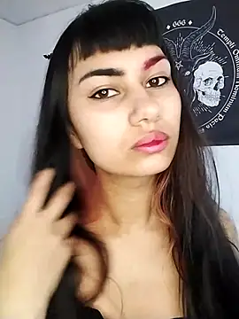 Snapshot of Little-Lucifer chatting on October 25, 2025, 3:40 pm Little-Lucifer online show from October 25, 2025, 3:40 pm