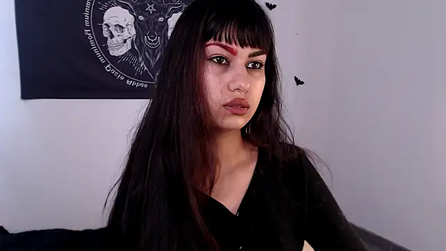 Snapshot of Little-Lucifer chatting on December 4, 2025, 5:32 pm Little-Lucifer online show from December 4, 2025, 5:32 pm