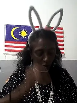 Snapshot of mamakarma1403 chatting on November 2, 2025, 4:20 pm mamakarma1403 online show from November 2, 2025, 4:20 pm