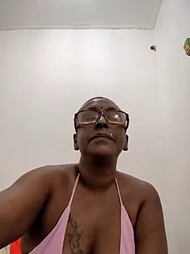 Snapshot of mamakarma1403 chatting on May 30, 2026, 2:25 pm mamakarma1403 online show from May 30, 2026, 2:25 pm