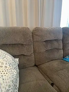 Snapshot of PuckBunny17 chatting on February 14, 2026, 9:44 pm PuckBunny17 online show from February 14, 2026, 9:44 pm