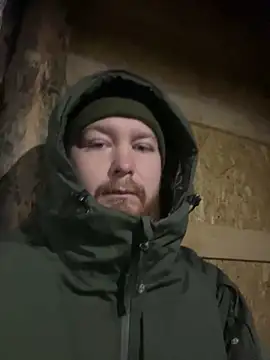 Snapshot of Artur6663 chatting on December 11, 2024, 12:02 am Artur6663 online show from December 11, 2024, 12:02 am