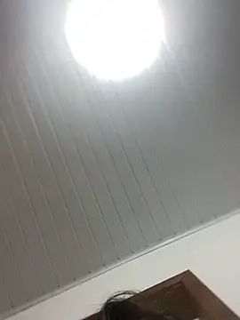 Snapshot of Vih222 chatting on January 4, 2025, 10:34 pm Vih222 online show from January 4, 2025, 10:34 pm