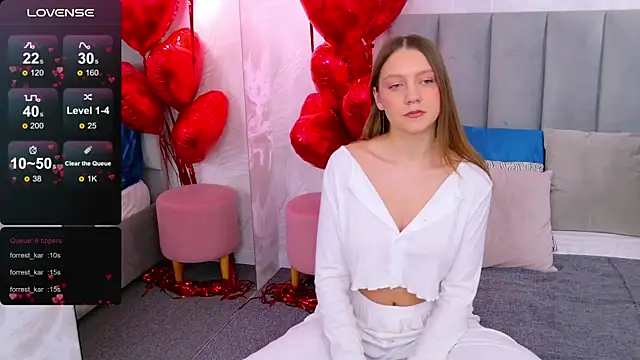 Snapshot of AliceBrayan chatting on February 18, 2025, 8:27 am AliceBrayan online show from February 18, 2025, 8:27 am