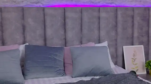 Snapshot of AliceBrayan chatting on March 14, 2025, 2:41 pm AliceBrayan online show from March 14, 2025, 2:41 pm