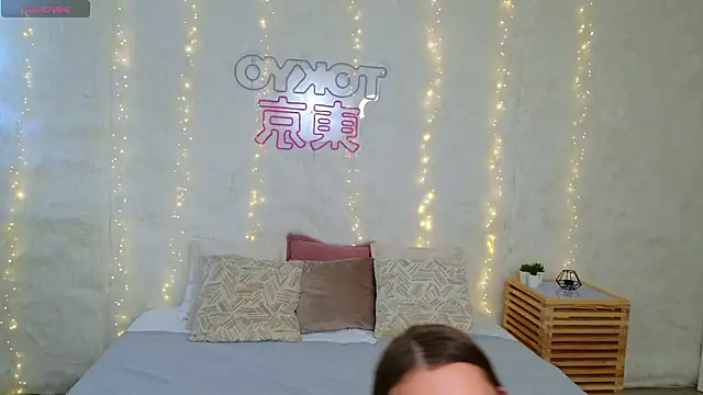 AliceBrayan online show from March 27, 2026, 5:01 pm