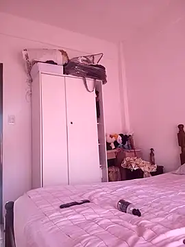 Snapshot of Loliluz_2095 chatting on March 12, 2026, 12:33 pm Loliluz 2095 online show from March 12, 2026, 12:33 pm