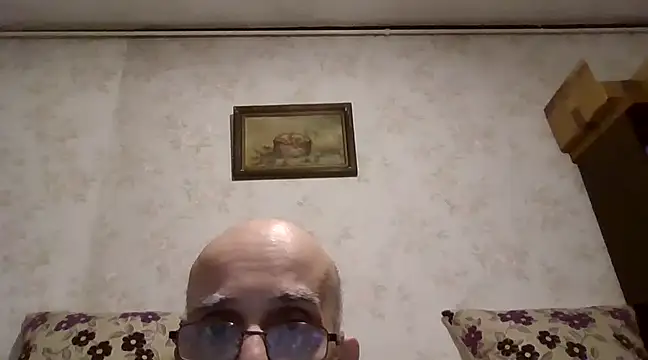 mariusica1xh online show from January 26, 2025, 3:47 pm