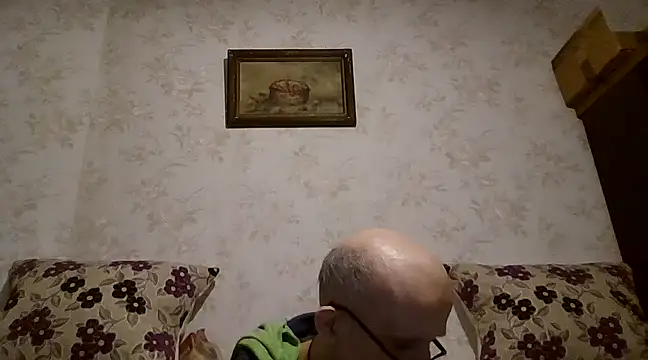 mariusica1xh online show from February 18, 2025, 2:27 am