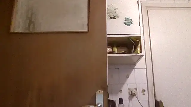 mariusica1xh online show from April 2, 2026, 6:27 pm