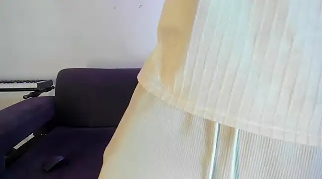 Henrikk senn online show from December 23, 2024, 1:40 am