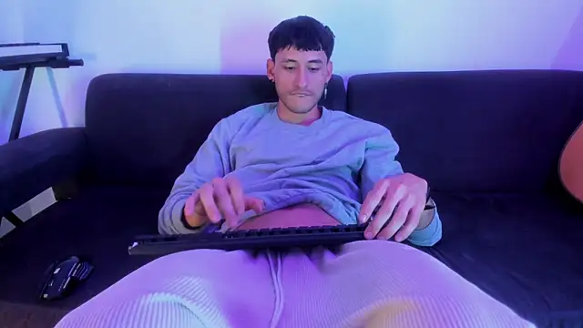 Henrikk senn online show from January 11, 2026, 11:26 am