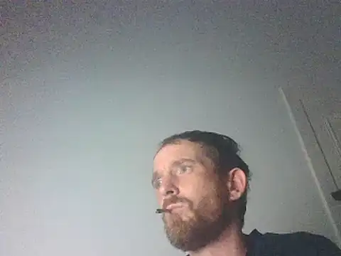 Snapshot of PocoLoco420 chatting on July 3, 2026, 2:40 am PocoLoco420 online show from July 3, 2026, 2:40 am