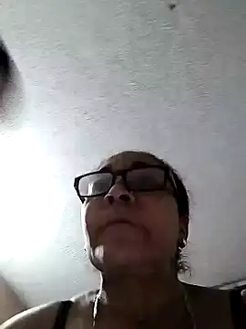 CafeCaliente69 online show from January 14, 2025, 1:26 am