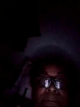 CafeCaliente69 online show from October 1, 2025, 3:45 am