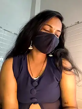 Snapshot of Nehubhabhi26 chatting on December 18, 2024, 4:49 pm Nehubhabhi26 online show from December 18, 2024, 4:49 pm